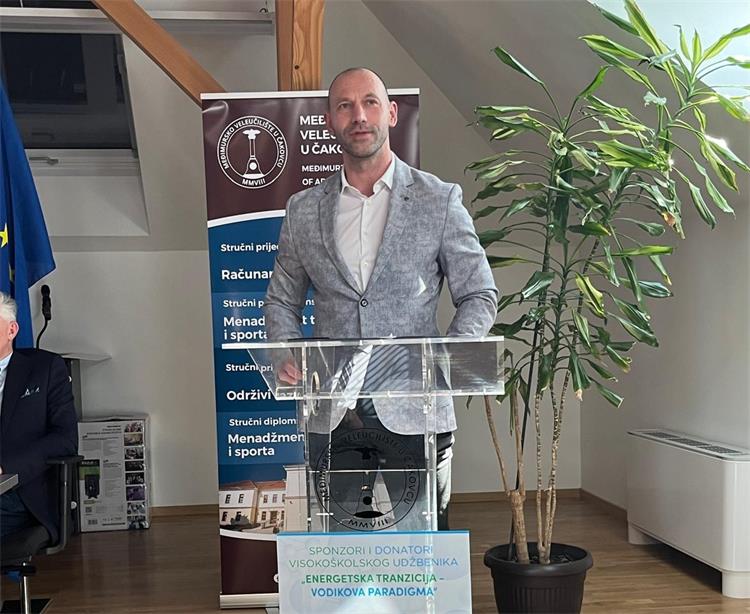 Slika /slike/Vijesti/2022/Promocija udžbenika naslovna.jpeg